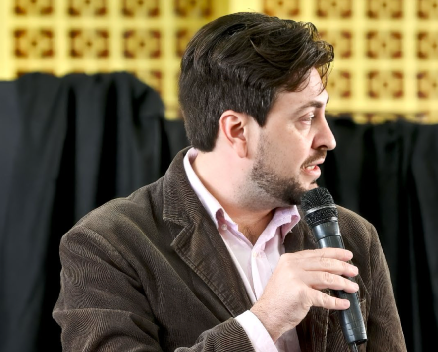 Eduardo Gazzi em retrato institucional