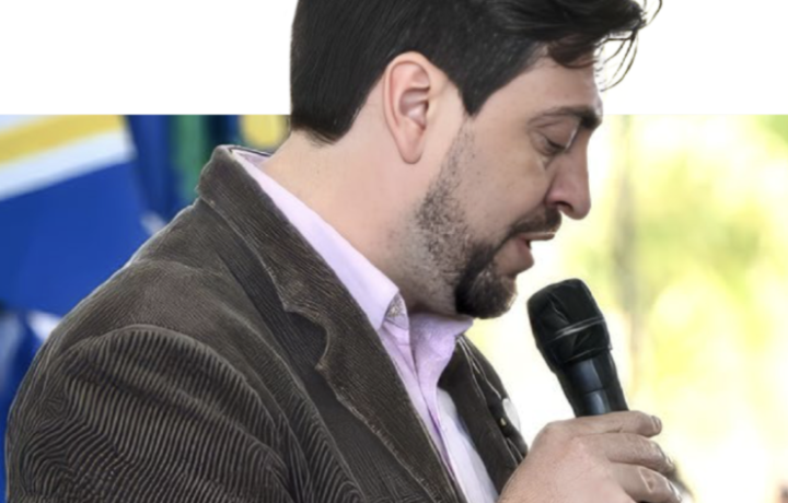 Eduardo Gazzi em atividade publica